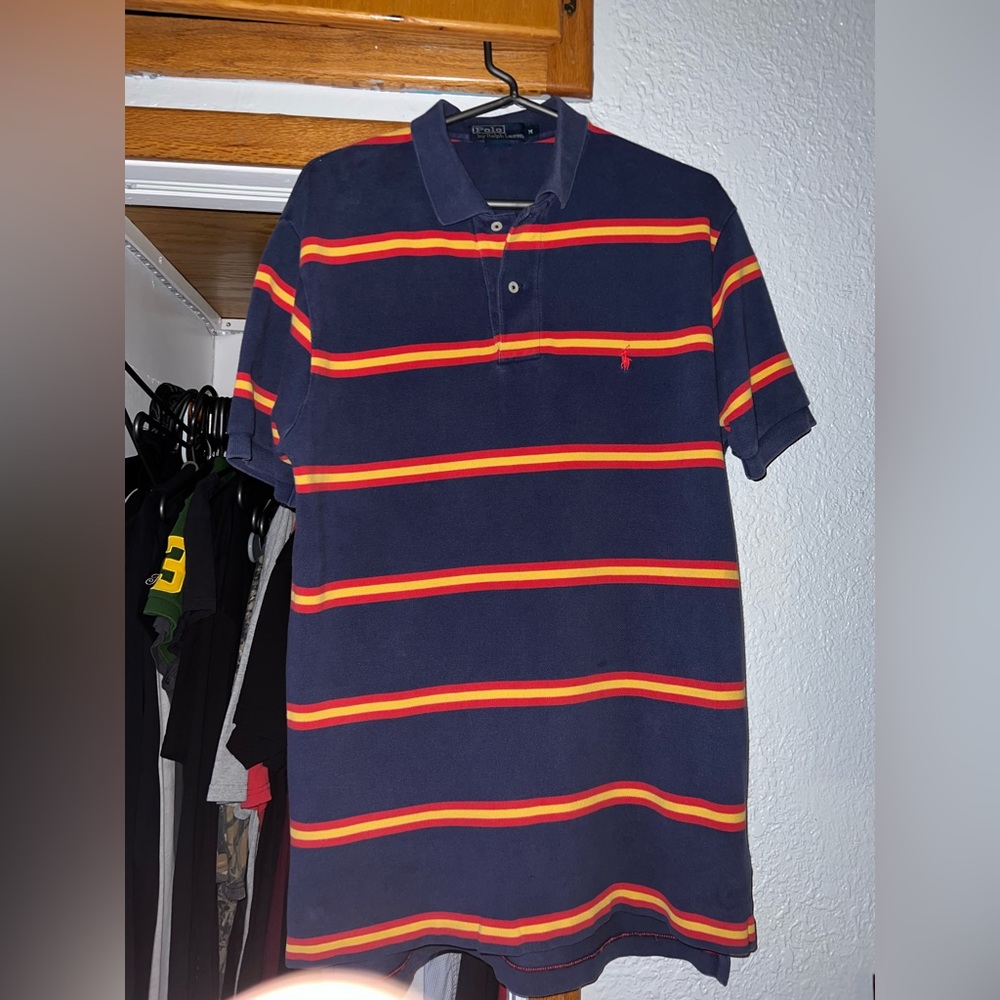 Vintage Ralph Lauren polo fits like a large
